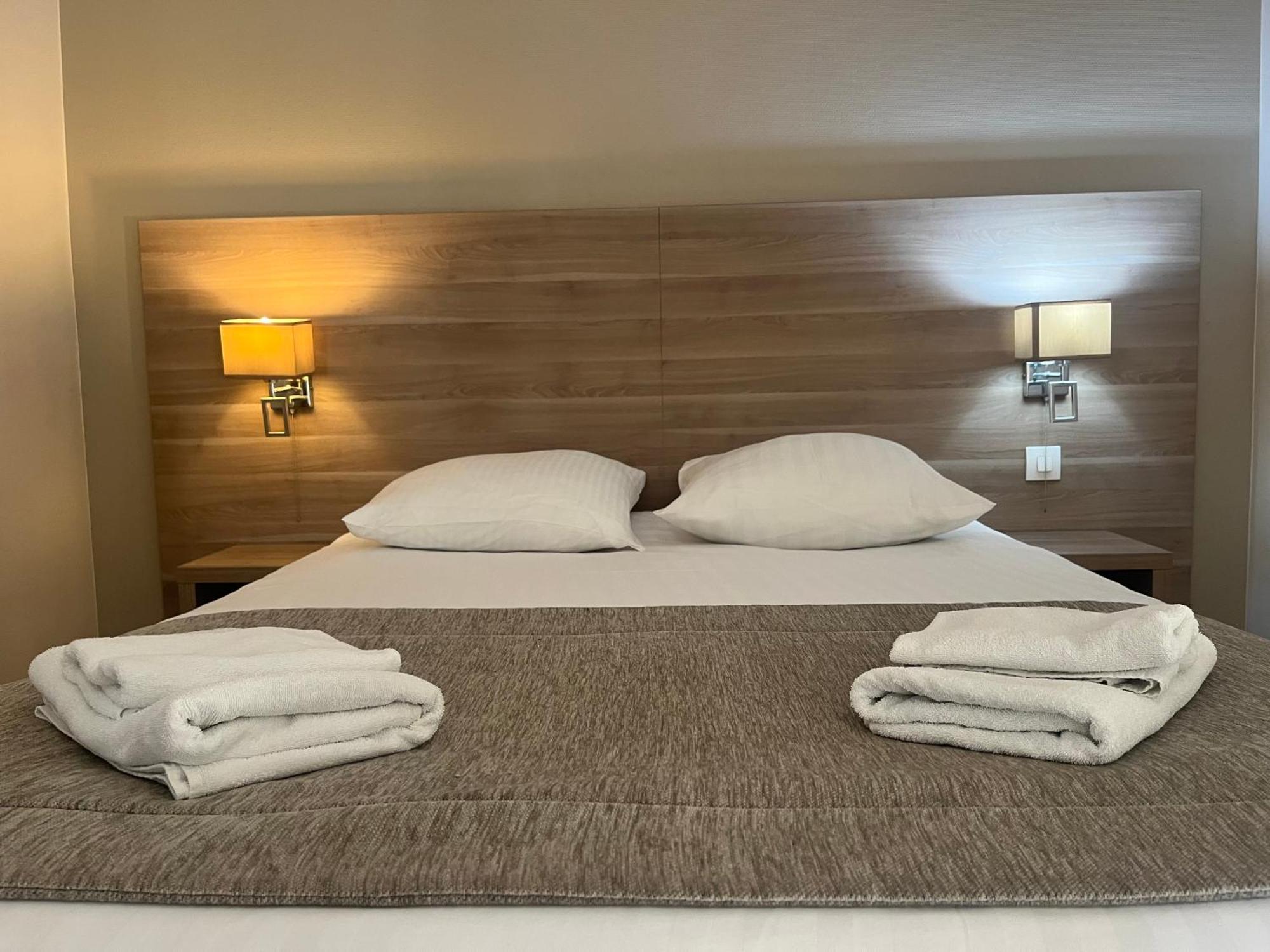 Hotel Le Roosevelt Givet Ngoại thất bức ảnh